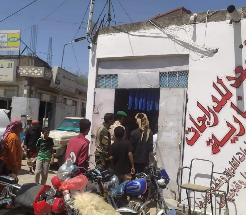 أبين.. حملة أمنية لضبط الدراجات النارية في يافع رصد