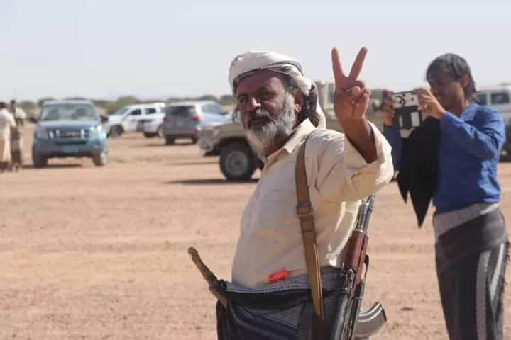 دعماً لإسقاطه.. مغردون يحصون خيانات بن عديو وحزبه لشبوة