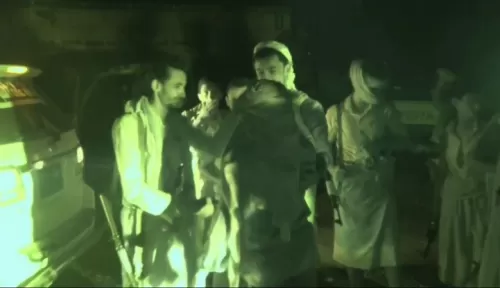 Joint forces free a kidnapped in Houthi prisons in Hodeidah - video
