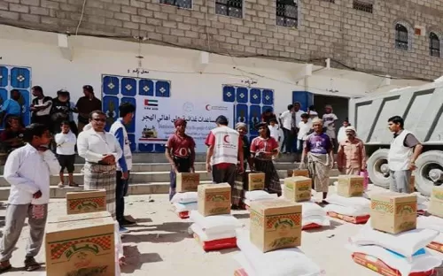 UAE Red Crescent delivers aid convoy for al-Hajar in Shabwa