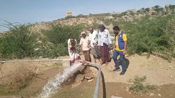 مشروع مياه العقمة بمديرية موزع