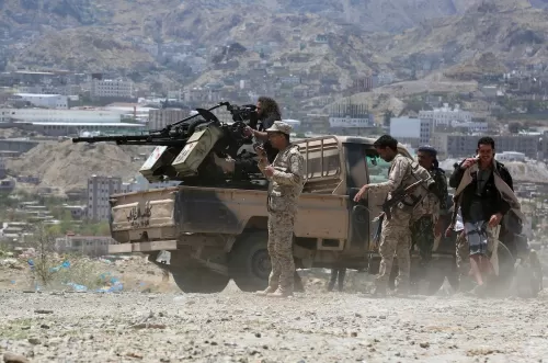 Army in Taiz repulses militias' attack  al-Aqrod, al-Rubaie fronts